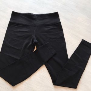 Black Lulu Leggings!